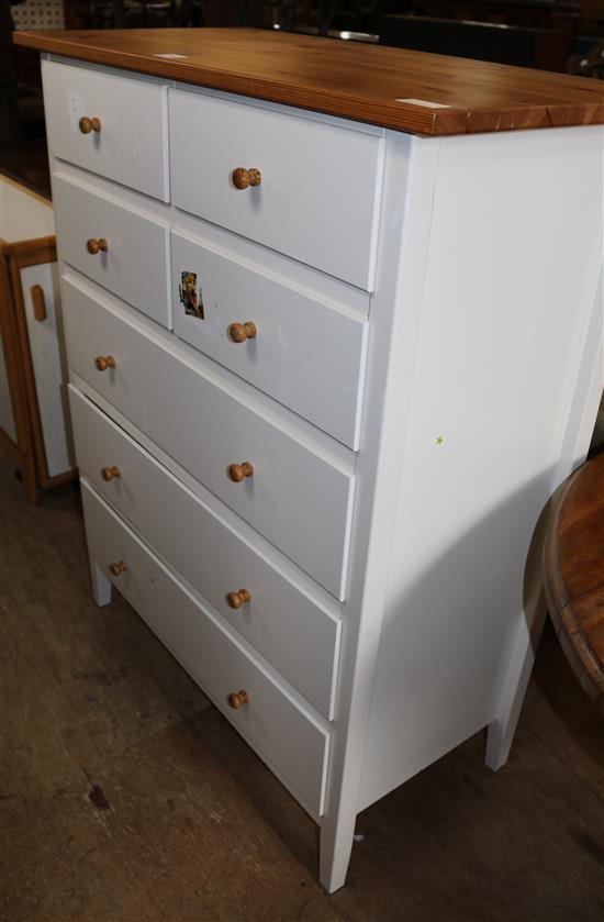 Painted pine chest of drawers(-)